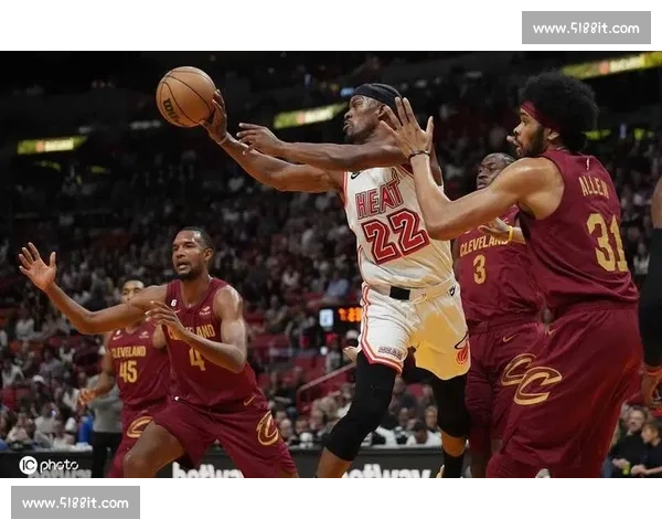 热火两年 2400 万锁死米切尔！季后赛高效铁闸助巴特勒冲冠