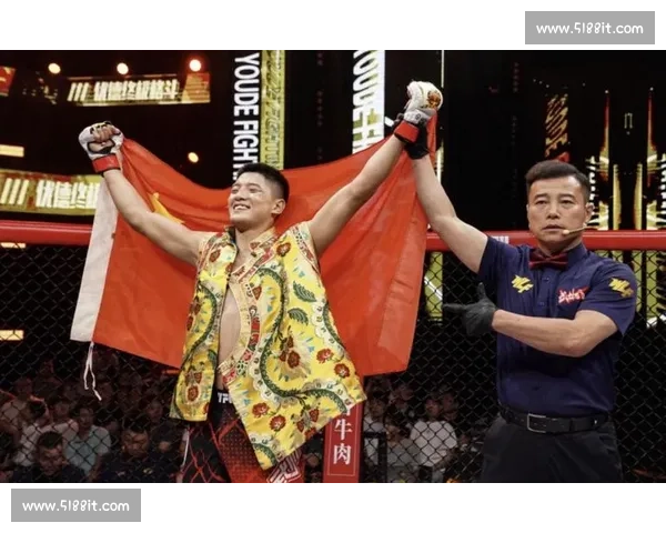 缅甸新星约书亚・万三周连捷 锁定 UFC 蝇量级冠军挑战权