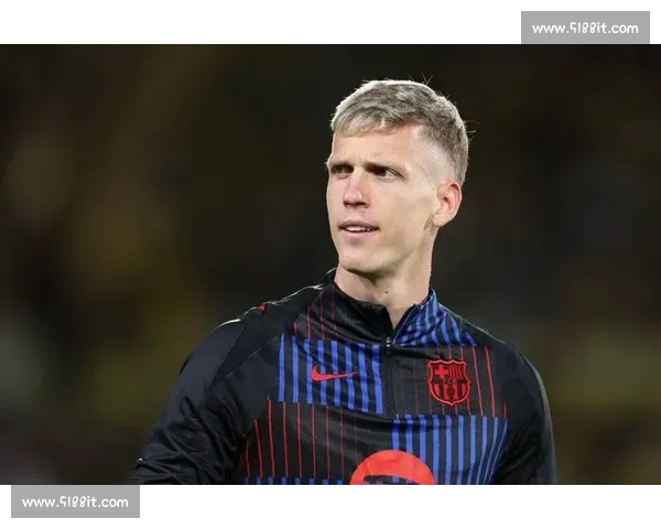 度假同框引热议！奥尔莫与迪亚斯伊维萨岛合影暗藏转会玄机？