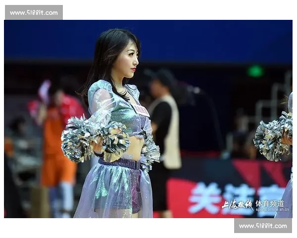 跨界风暴！模特转型篮球新星加盟上海大鲨鱼队